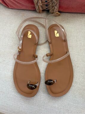 Larroude Biarritz Jelly Flat Sandal In Ivory Vinyl sz. 8